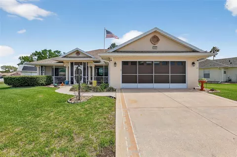 21811 King Henry Ave, Leesburg, FL 34748