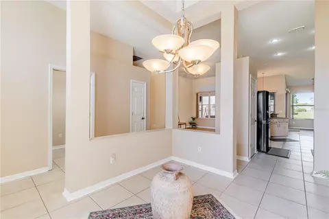 Entry Way - 2710 Autumn Ln, Eustis, FL 32726 photo 2 of 8