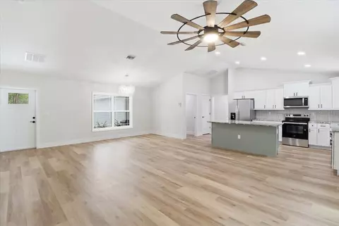 Living - 1683 W Pearson St, Hernando, FL 34442 photo 6 of 7
