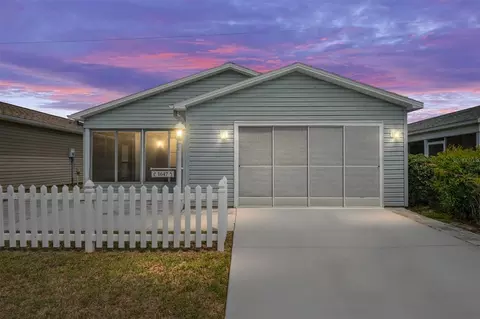 1647 Campos Dr, The Villages, FL 32162