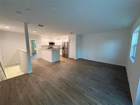 Living - 2525 6th Avenue Dr E, Bradenton, FL 34208 photo 2 of 3