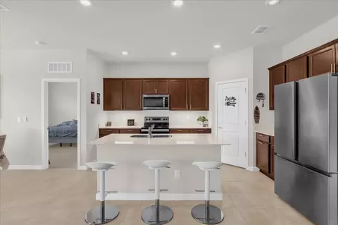 Kitchen - 9491 SW 52nd Loop, Ocala, FL 34481 photo 1 of 3