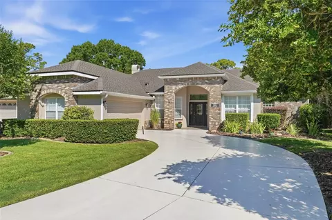 1941 Citrus Ct, Mount Dora, FL 32757