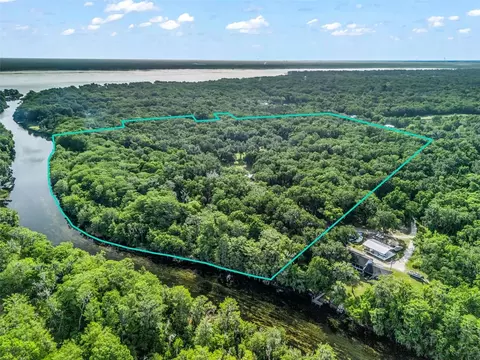 2992 N C 470, Lake Panasoffkee, FL 33538
