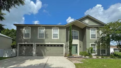 800 Clear Brook Ct, Fruitland Park, FL 34731