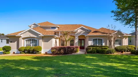 7351 Spring Mountain Ln, Yalaha, FL 34797