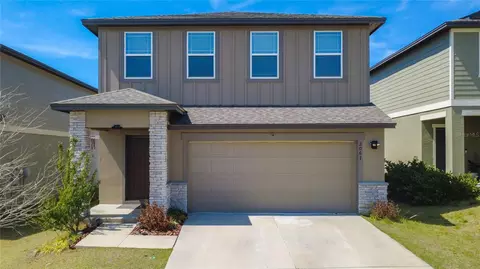 2067 Gold Dust Dr, Clermont, FL 34715