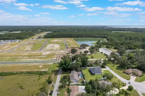 View/Area - 2002 Fairway Dr, Eustis, FL 32726 photo 5 of 8