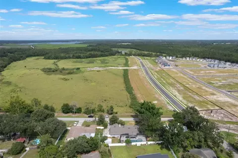 View/Area - 2002 Fairway Dr, Eustis, FL 32726 photo 3 of 8