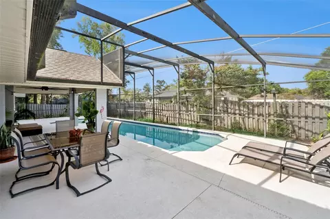 Exterior - 2002 Fairway Dr, Eustis, FL 32726 photo 8 of 15