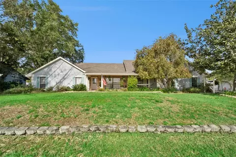 2002 Fairway Dr, Eustis, FL 32726