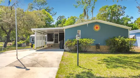 2523 Karen Dr, Mount Dora, FL 32757