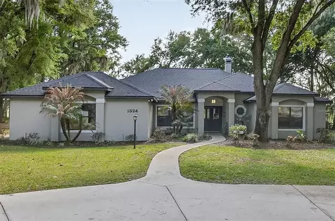 1324 Otters View Ct, Fruitland Park, FL 34731