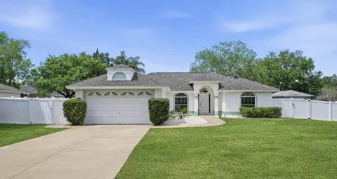 36703 Sundance Dr, Grand Island, FL 32735
