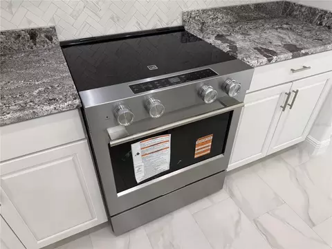 Kitchen - 421 W Chase St, Hernando, FL 34442 photo 7 of 7