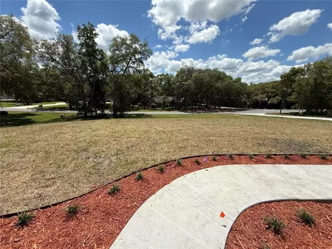Exterior - 421 W Chase St, Hernando, FL 34442 photo 4 of 11