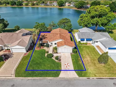 930 Camino Del Rey Dr, The Villages, FL 32159