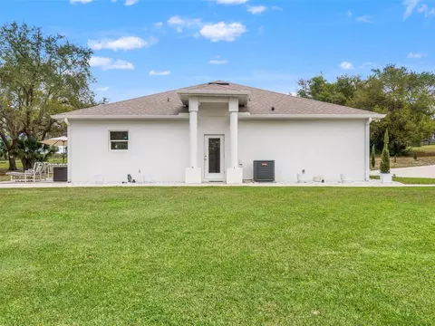 Exterior - 11155 Cherry Lake Rd, Clermont, FL 34715 photo 4 of 4