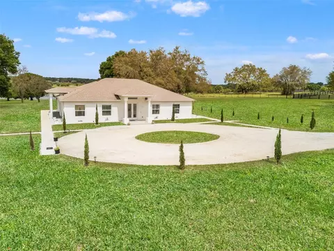 Exterior - 11155 Cherry Lake Rd, Clermont, FL 34715 photo 2 of 4