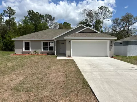 8949 N Cortlandt Dr, Dunnellon, FL 34434