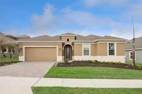588 Autumn Ash Dr, Clermont, FL 34715