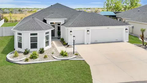 5495 Hawkins Dr, The Villages, FL 32163