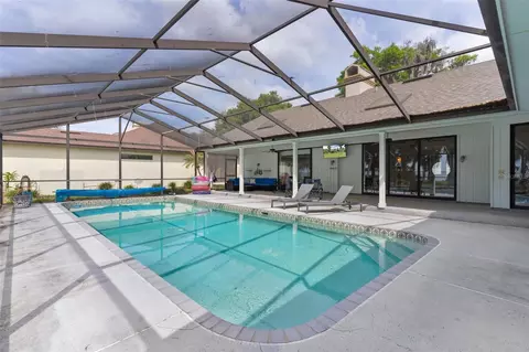 Exterior - 60 Sand Lake Pl, Eustis, FL 32726 photo 5 of 10