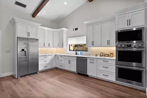 Kitchen - 60 Sand Lake Pl, Eustis, FL 32726 photo 6 of 6