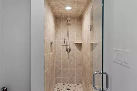 Bath - 60 Sand Lake Pl, Eustis, FL 32726 photo 2 of 5