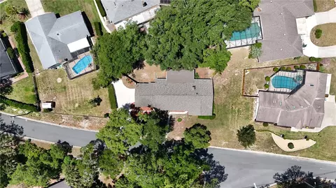 View/Area - 1945 Normandy Dr, Mount Dora, FL 32757 photo 7 of 9