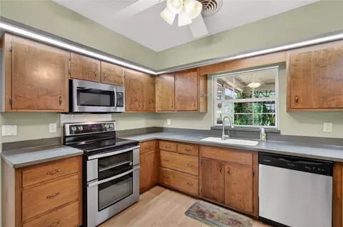 Kitchen - 1945 Normandy Dr, Mount Dora, FL 32757 photo 1 of 4
