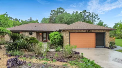 12208 Wedgefield Dr, Grand Island, FL 32735