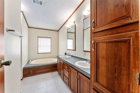 8960 SW 32nd Ter, Ocala, FL 34476 photo 24