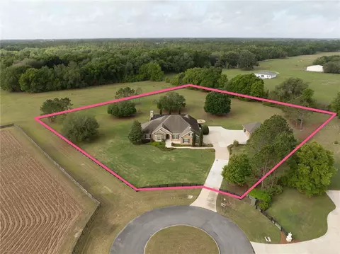 10517 NE 27th St, Oxford, FL 34484