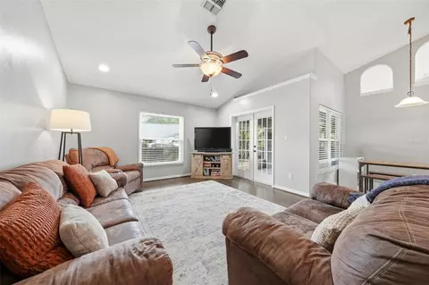 Living - 2505 Carmel Ln, Eustis, FL 32726 photo 1 of 3