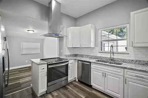 Kitchen - 105 W Stevens Ave, Eustis, FL 32726 photo 1 of 1