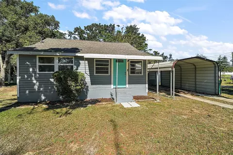 Exterior - 105 W Stevens Ave, Eustis, FL 32726 photo 2 of 8
