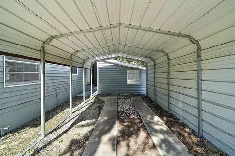 Entry Way - 105 W Stevens Ave, Eustis, FL 32726 photo 6 of 6