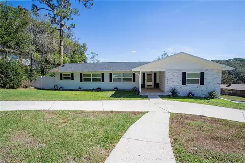 1930 Hilltop Dr, Mount Dora, FL 32757