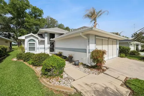 21733 Royal St Georges Ln, Leesburg, FL 34748