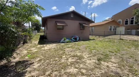 Exterior - 517 Harris St, Sebring, FL 33870 photo 11 of 11