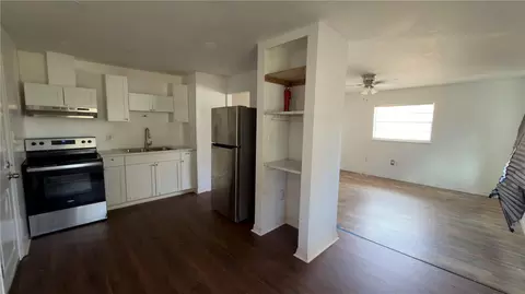 Living - 517 Harris St, Sebring, FL 33870 photo 1 of 3