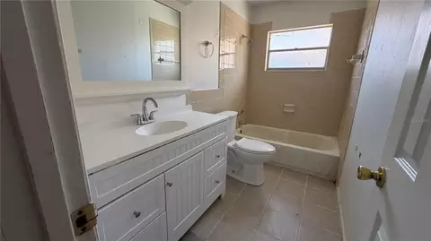 Bath - 517 Harris St, Sebring, FL 33870 photo 1 of 1