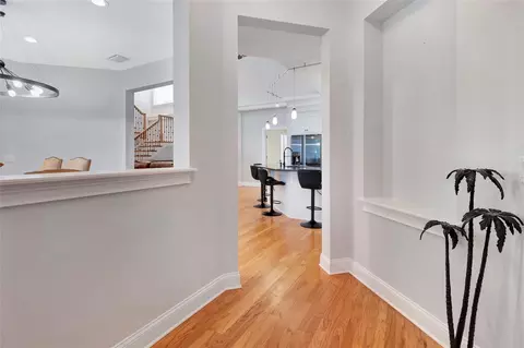 Entry Way - 1215 Lakeshore Dr, Eustis, FL 32726 photo 1 of 8