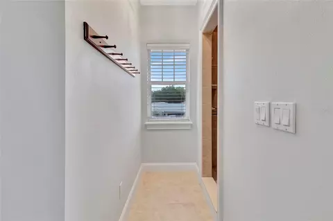 Entry Way - 1215 Lakeshore Dr, Eustis, FL 32726 photo 8 of 8