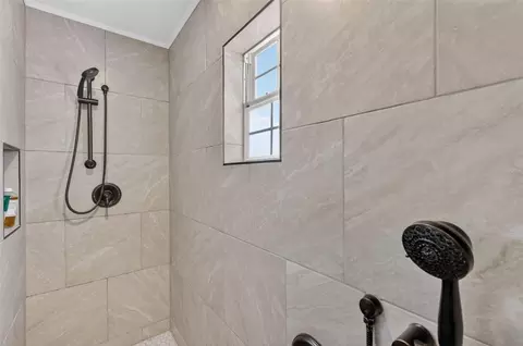 Bath - Undisclosed, Mount Dora, FL 32757 photo 2 of 5