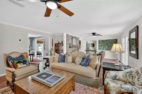 Living - Undisclosed, Mount Dora, FL 32757 photo 3 of 3