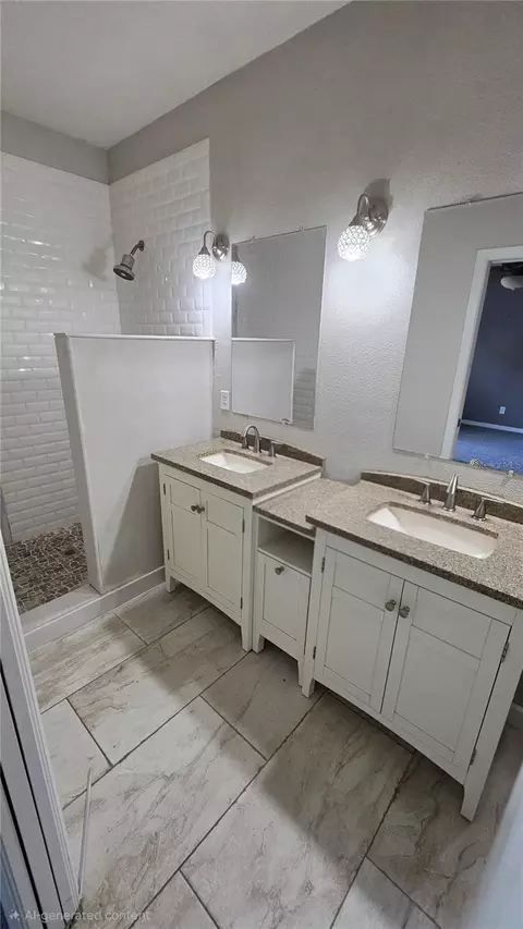 Bath - 708 Fortanini Cir, Ocoee, FL 34761 photo 1 of 6