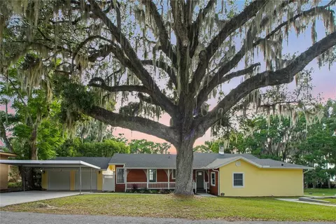 30437 Orange Dr, Leesburg, FL 34748