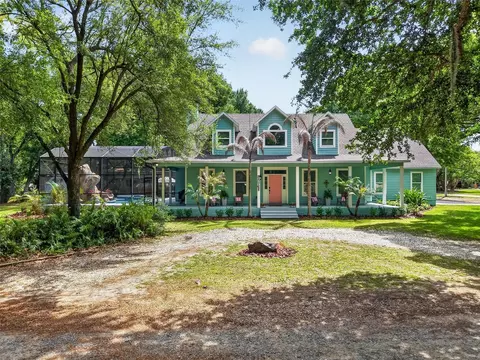 250 N Walker St, Oakland, FL 34760